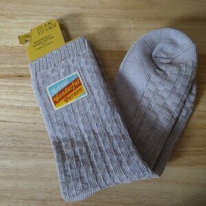 Blue Q Novelty Crew Socks Men's 8-12 Women's 9-13 "Actual Better Person" Cotton